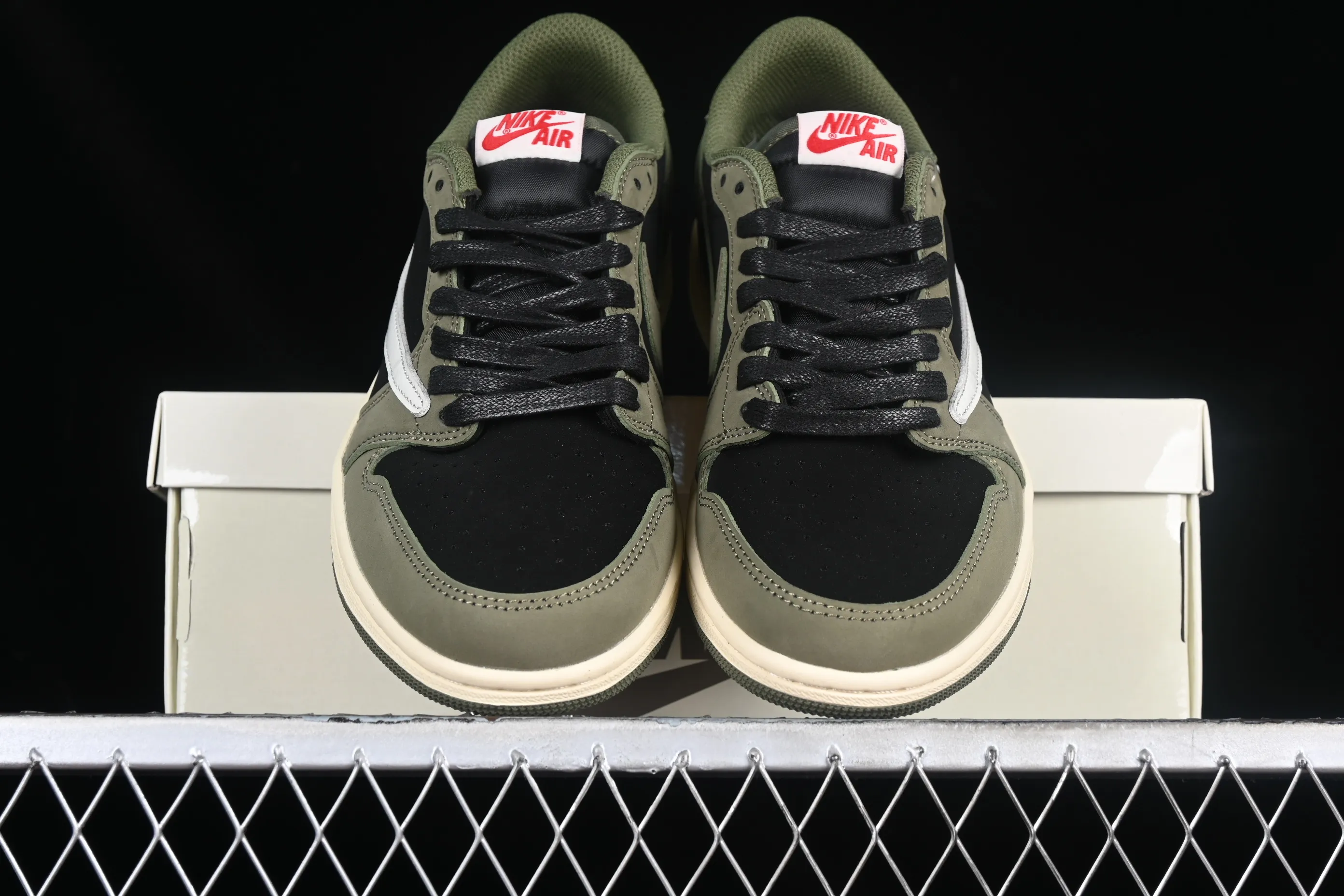 All categories Air Jordan Jordan series basketball shoes Air Jordan 1 Low B1 special price Travis Scott x Air Jordan 1 Low OG AJ1 Joe 1 undercut low DM7866-002